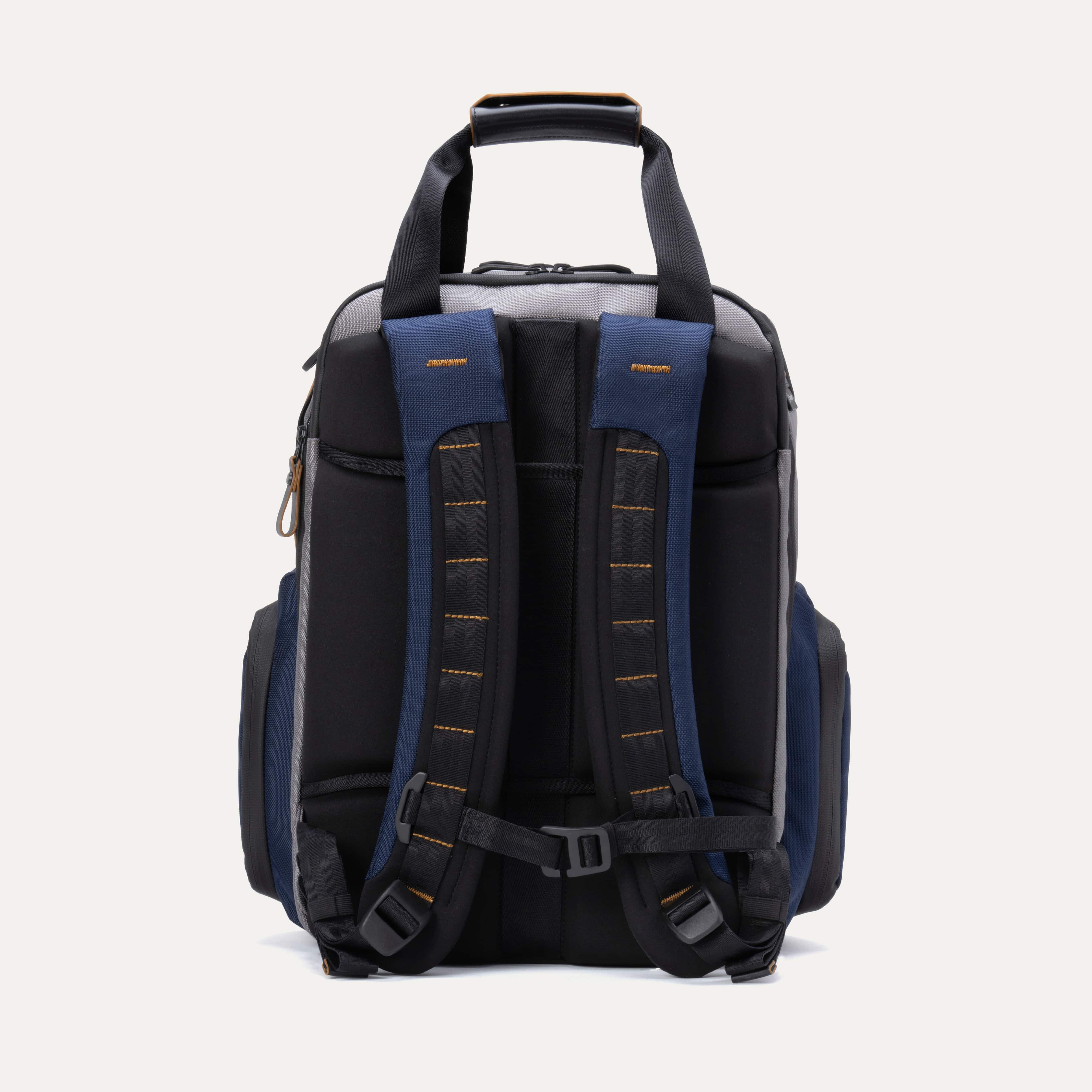 Travelpro® Altitude™ Medium Expandable Laptop Backpack 25-30L (Reg. $271.99) - Image 9