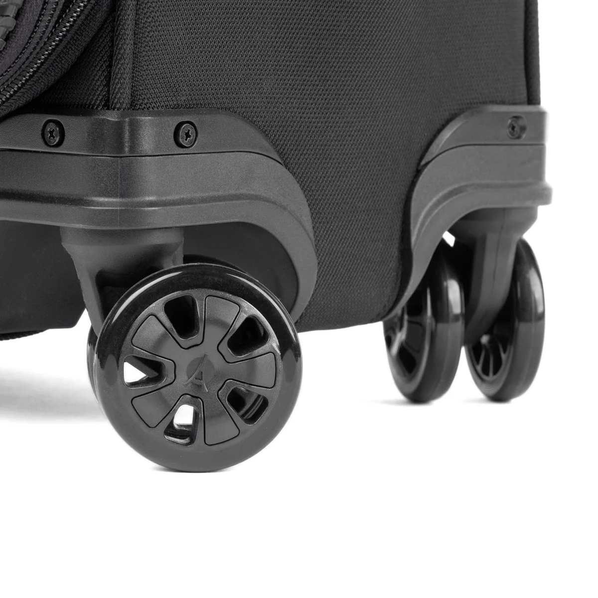 Crew™ Classic Carry-On Expandable Spinner - Image 11