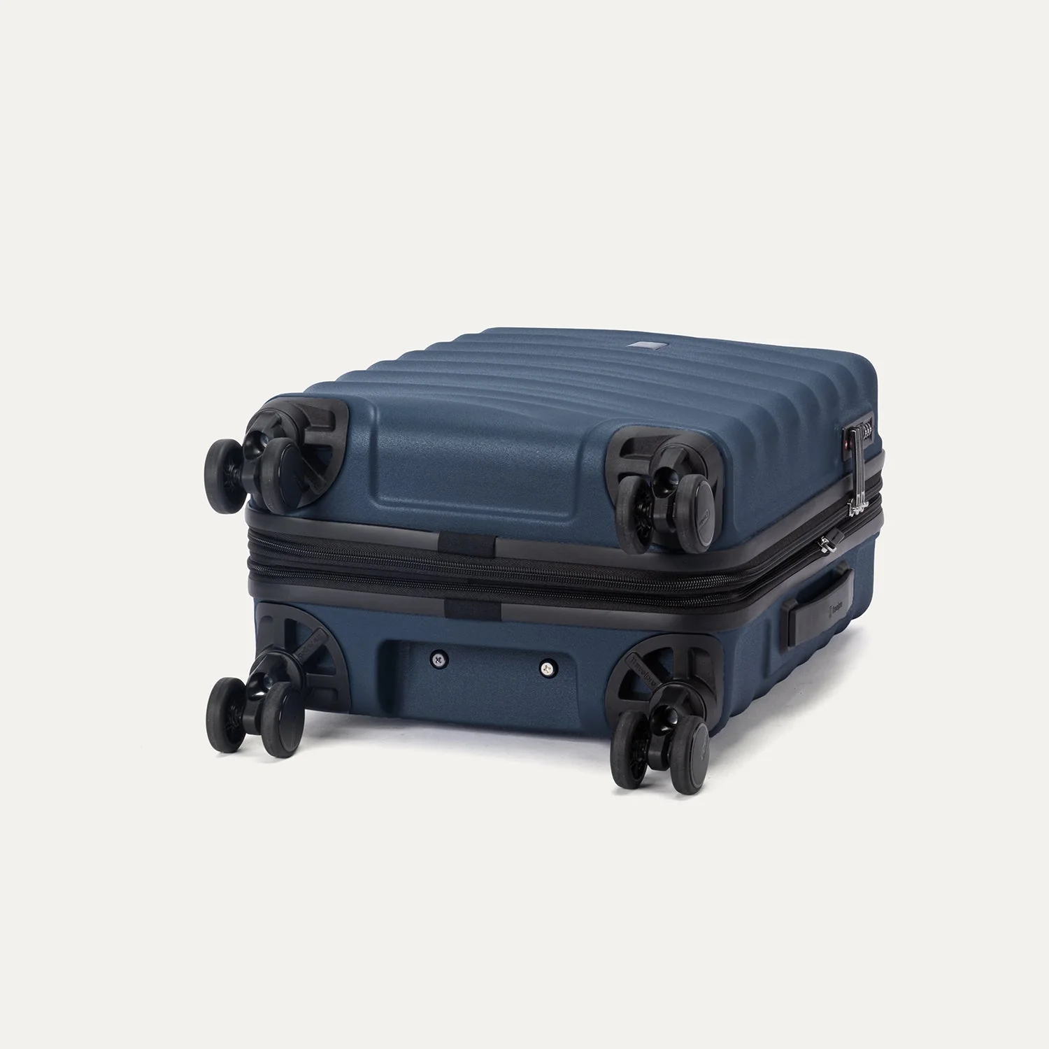 Maxlite® Air V2 Compact Carry-On Hardside Spinner - Image 32