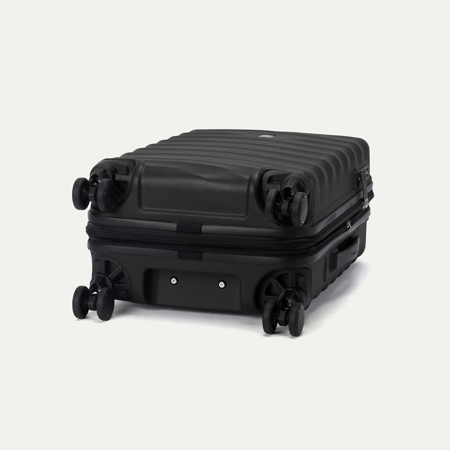 Maxlite® Air V2 Carry-On Hardside Spinner - Image 15