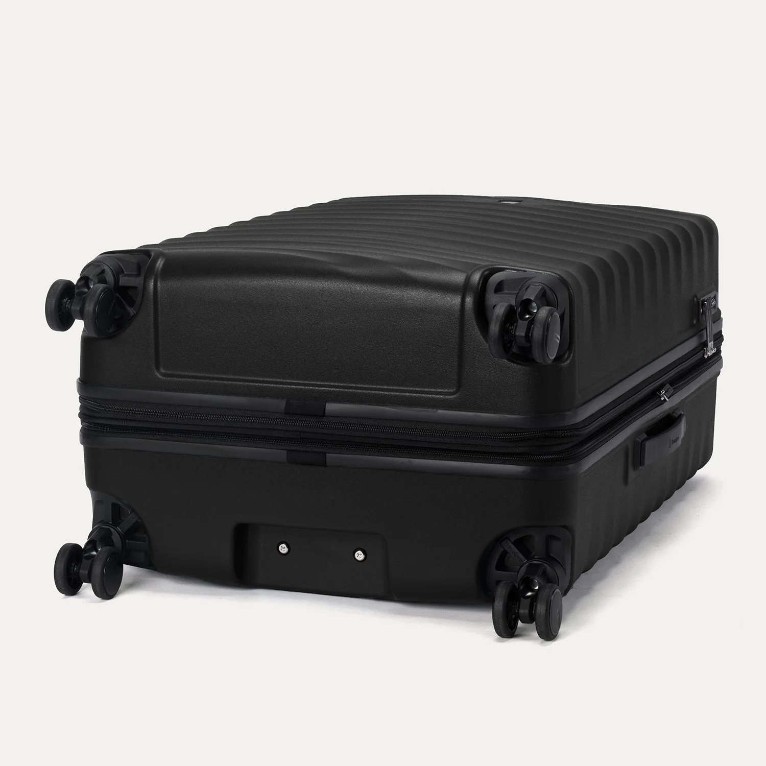 Maxlite® Air V2 Large Check-In Hardside Spinner - Image 24