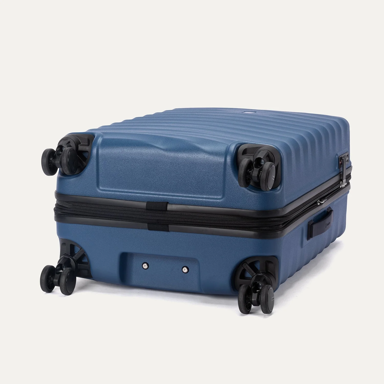 Maxlite® Air V2 Medium Check-In Hardside Spinner - Image 15