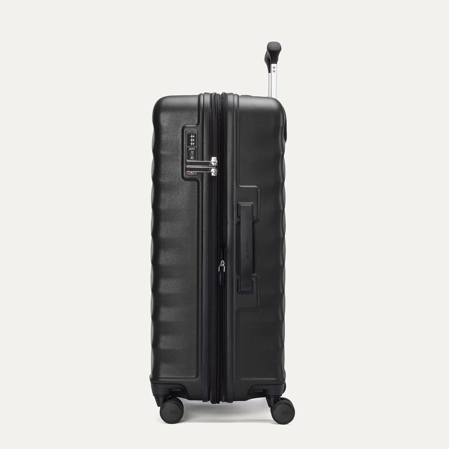 Maxlite® Air V2 Medium Check-In Hardside Spinner - Image 21