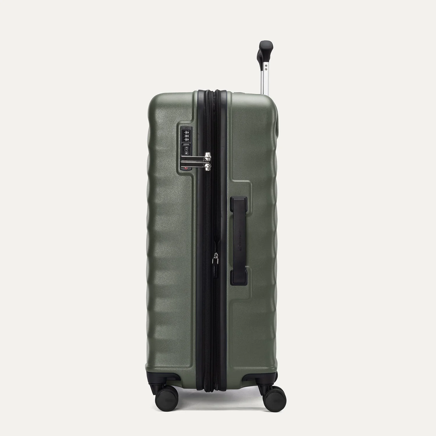 Maxlite® Air V2 Medium Check-In Hardside Spinner - Image 37