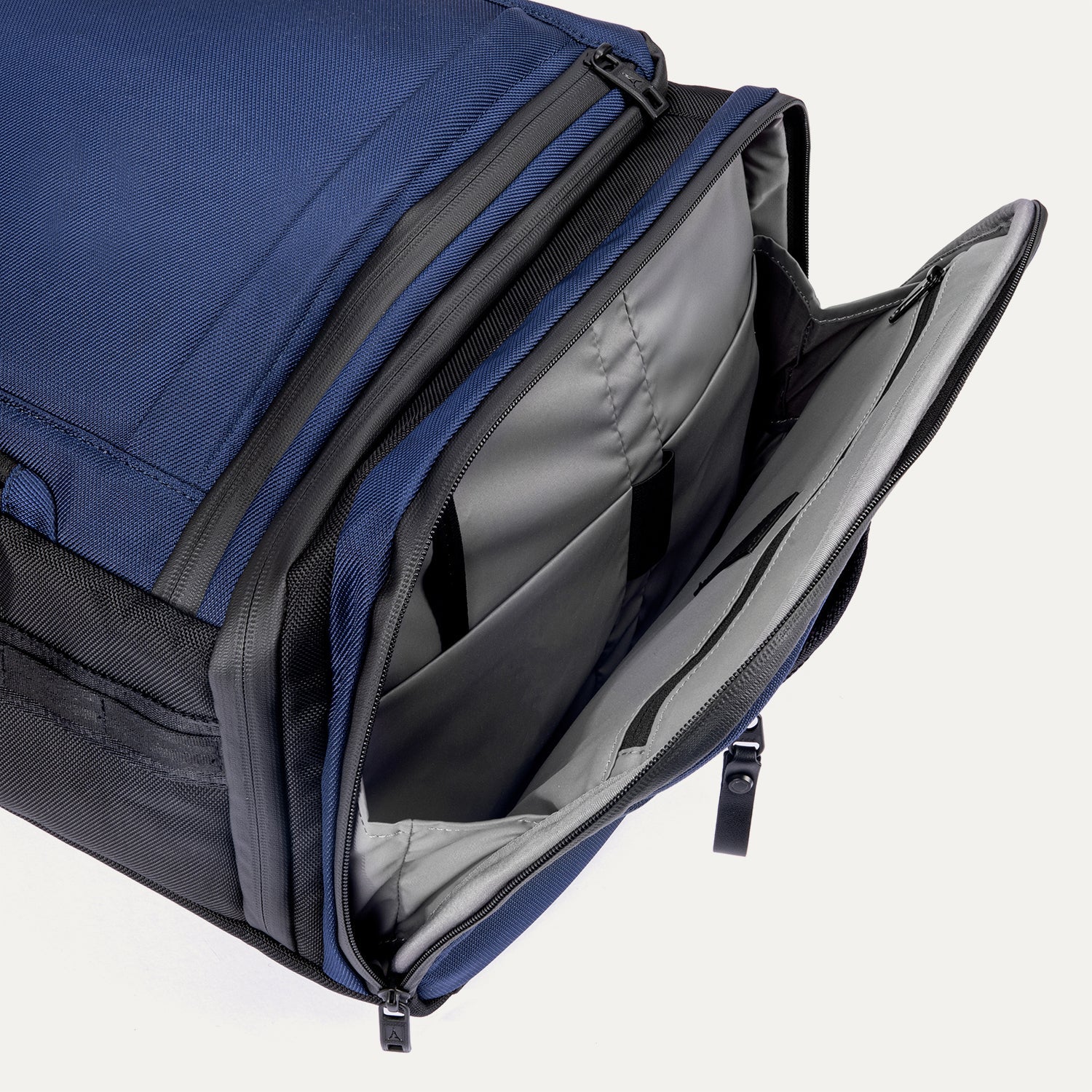 Travelpro® Altitude™ Convertible Duffel/Backpack - Image 14