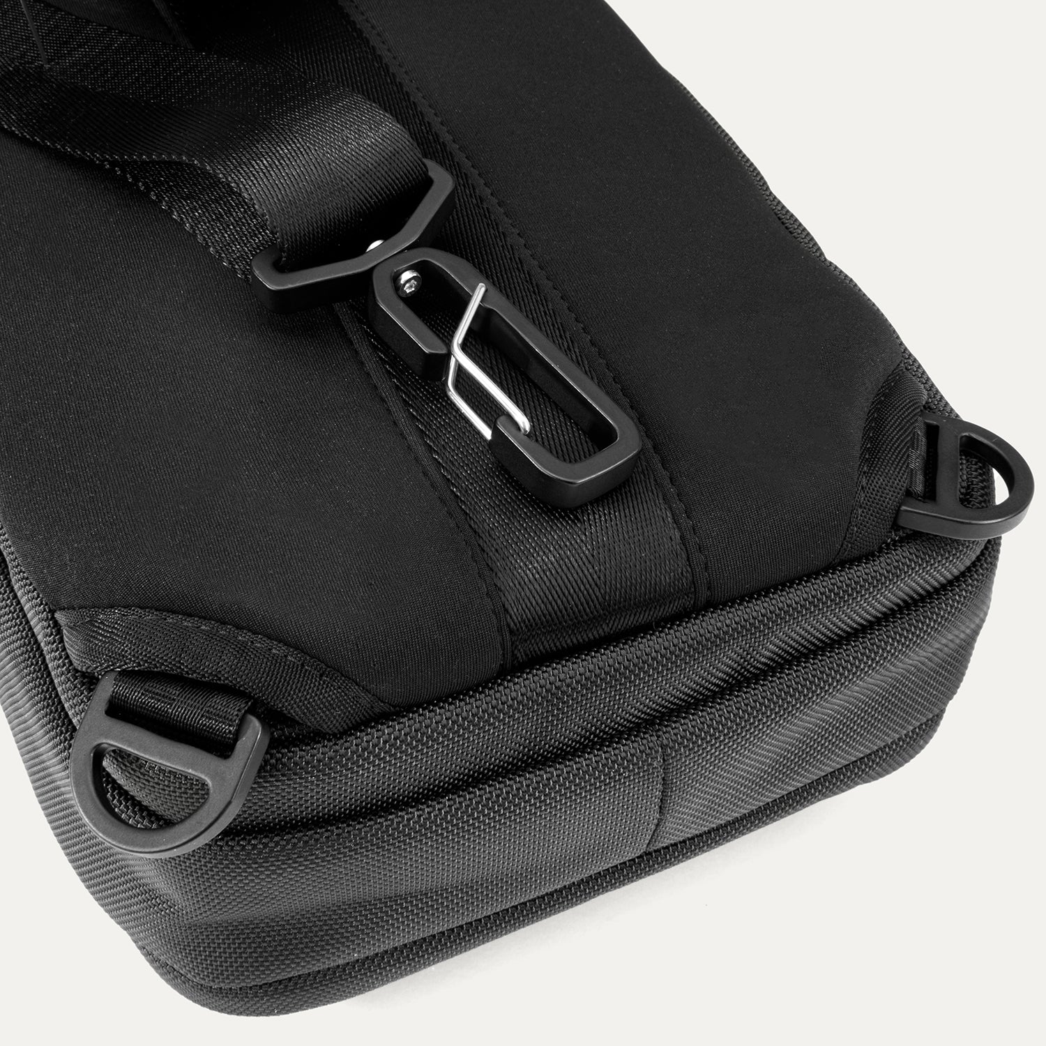 Travelpro® Altitude™ Crossbody 6L - Image 7