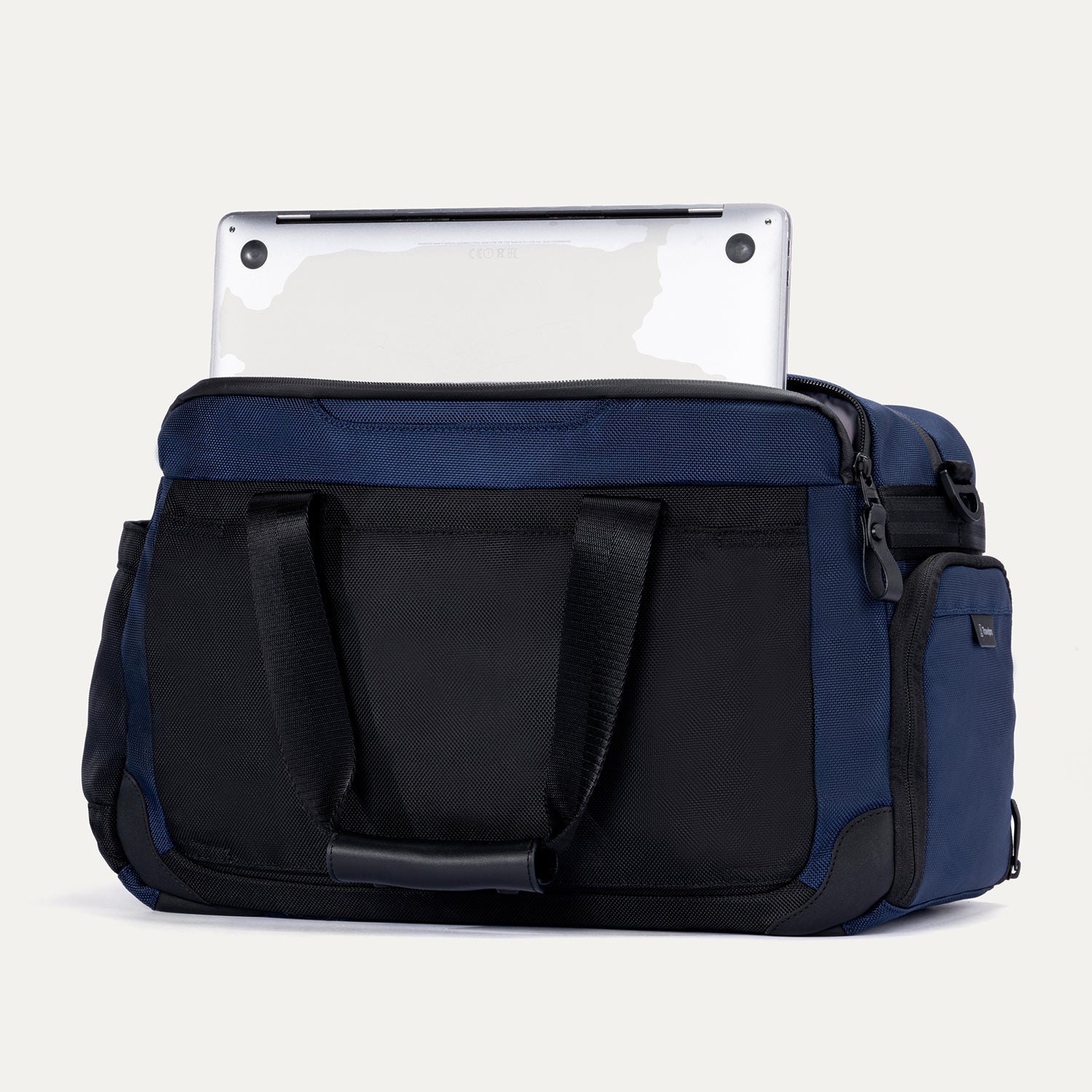 Travelpro® Altitude™ Day-to-Day Duffel - Image 32