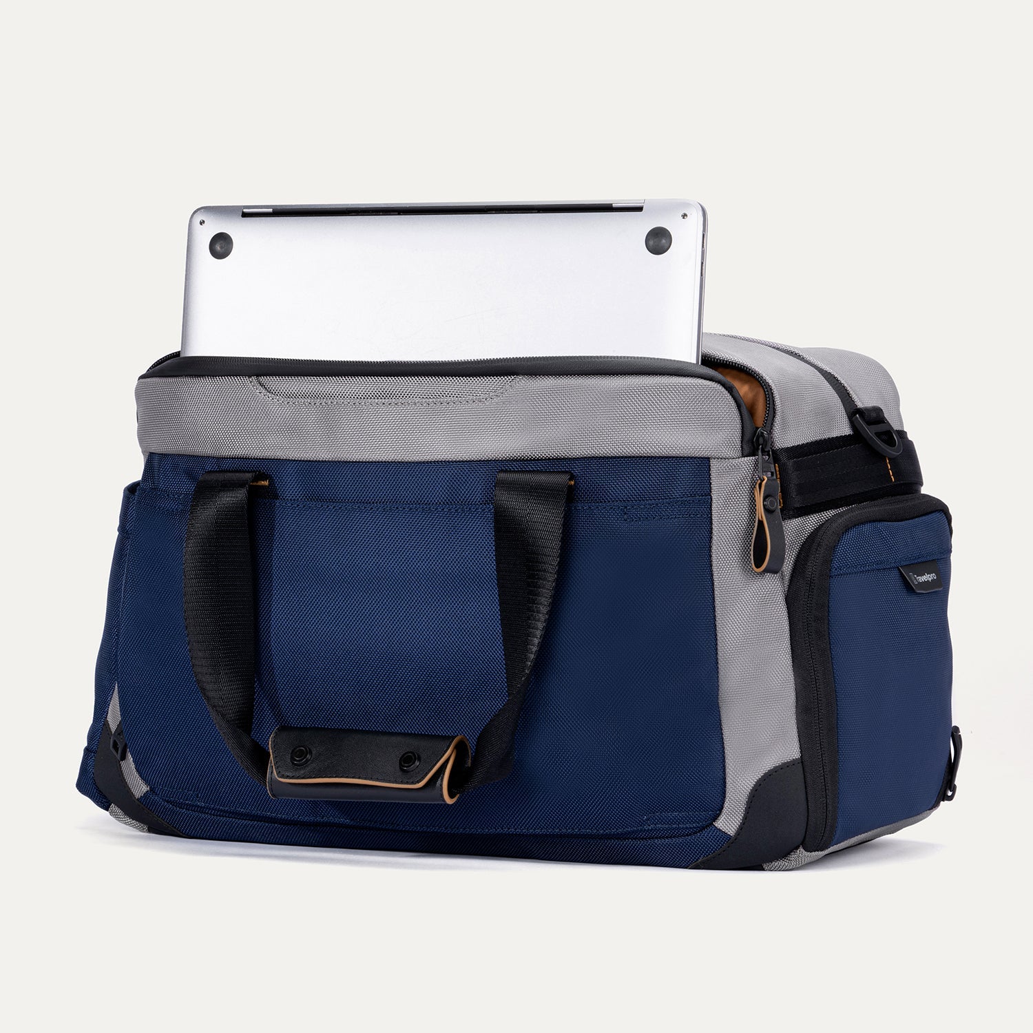 Travelpro® Altitude™ Day-to-Day Duffel - Image 5