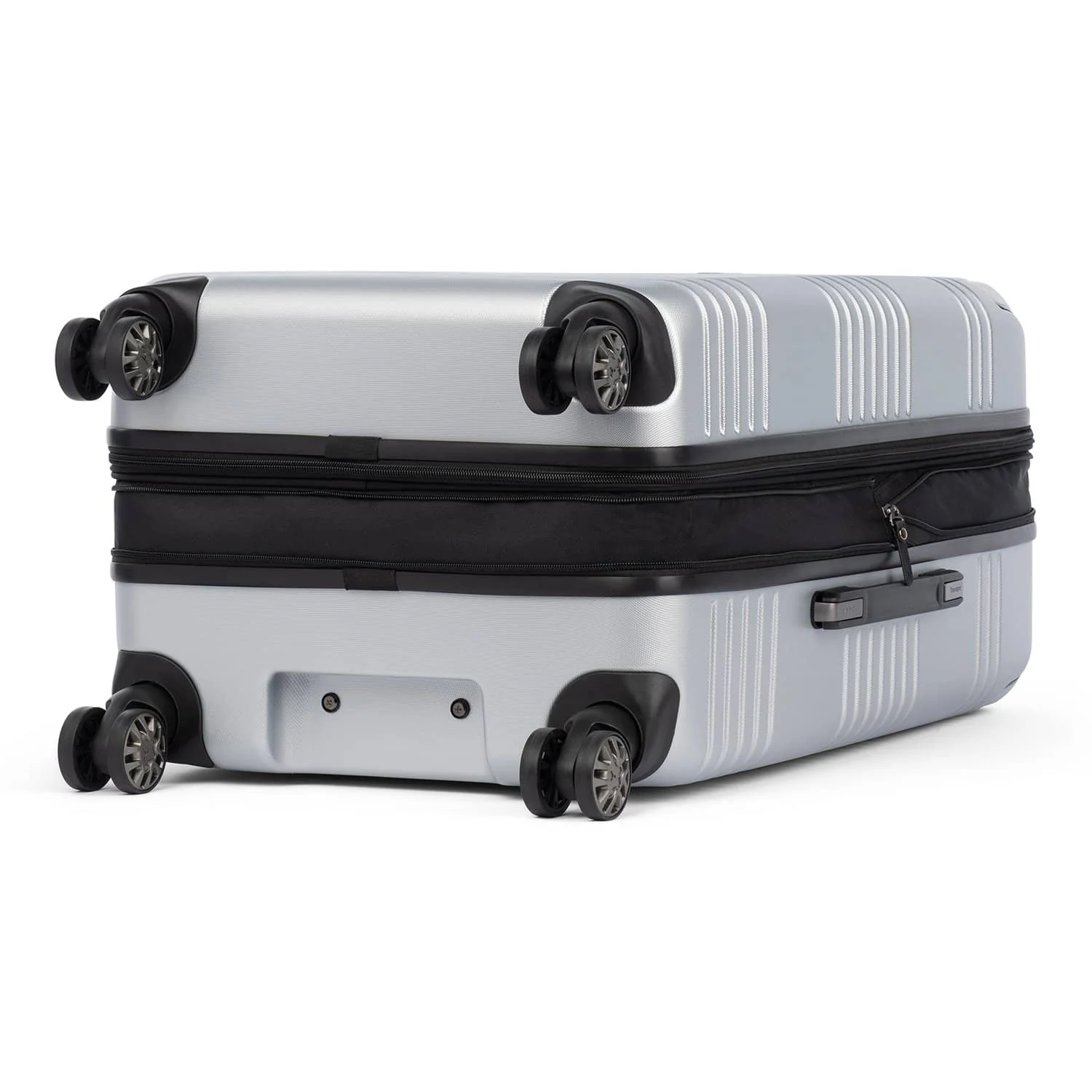 Roundtrip® Carry-On / Medium Check-In Hardside Set - Image 11