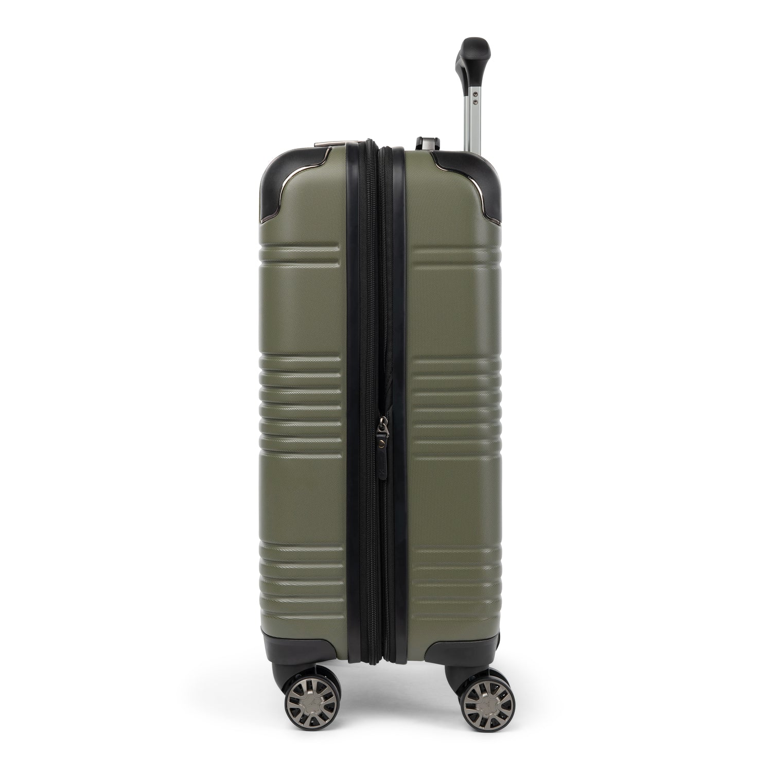 Roundtrip® Carry-On / Medium Check-In Hardside Set - Image 85