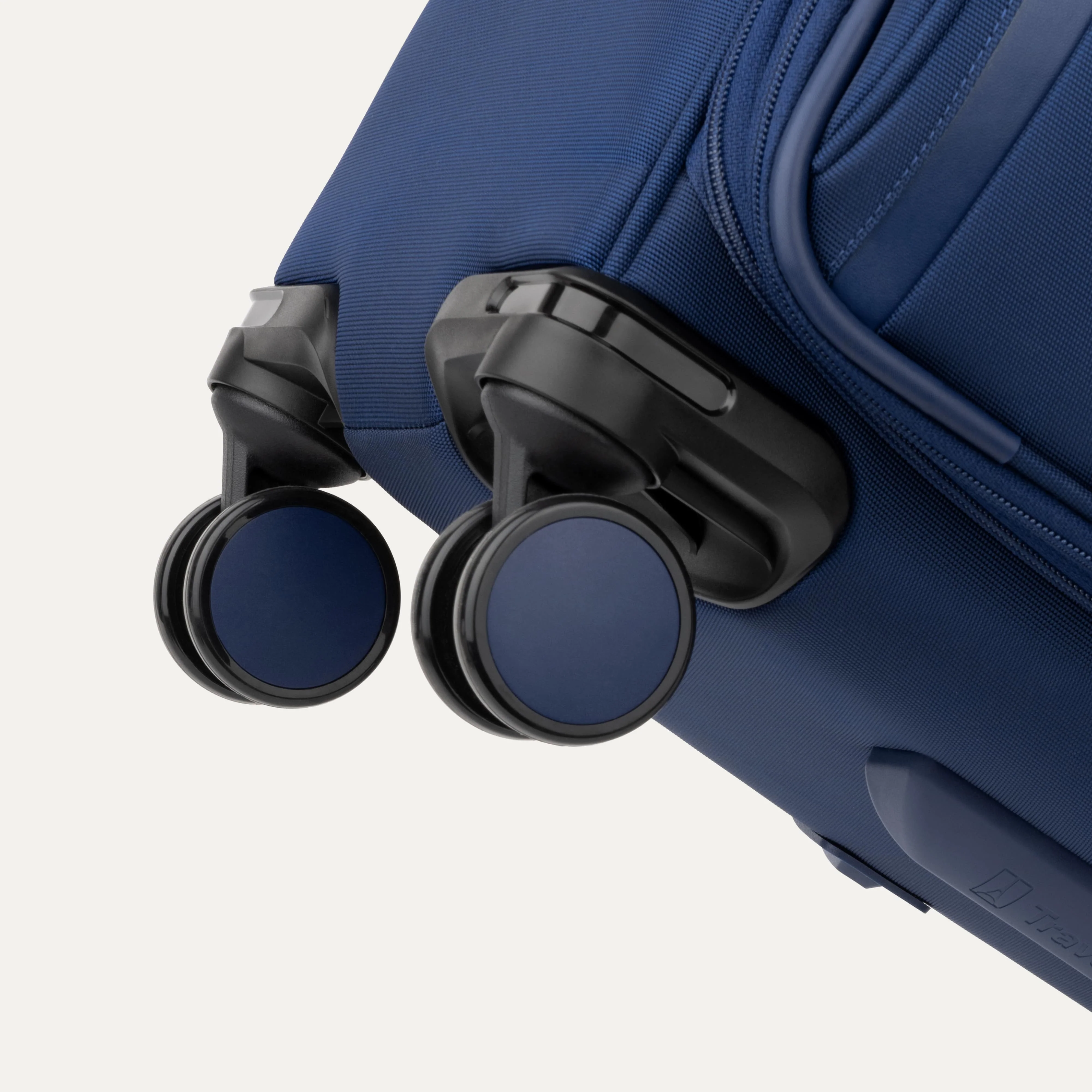 VersaPack®+ Medium Check-In Spinner - Image 16